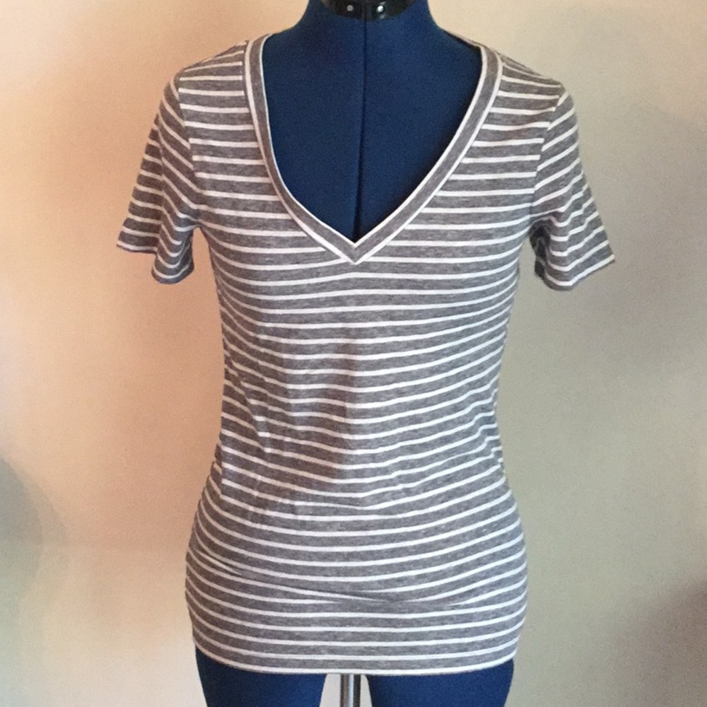 $4 WITH $10+ PURCHASE OR 3 ITEM BUNDLE (B1) - Picture 1 of 4
